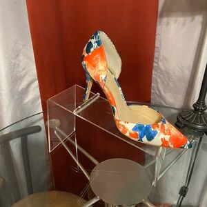 Vince Camuto Floral Pumps, size 7.5